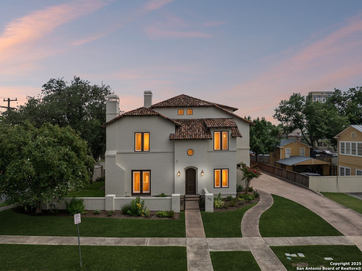 172 KATHERINE CT Unit 1 