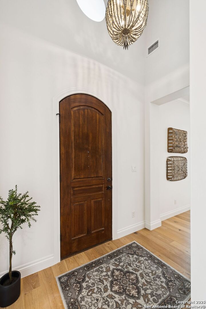 172 KATHERINE CT Unit 1 