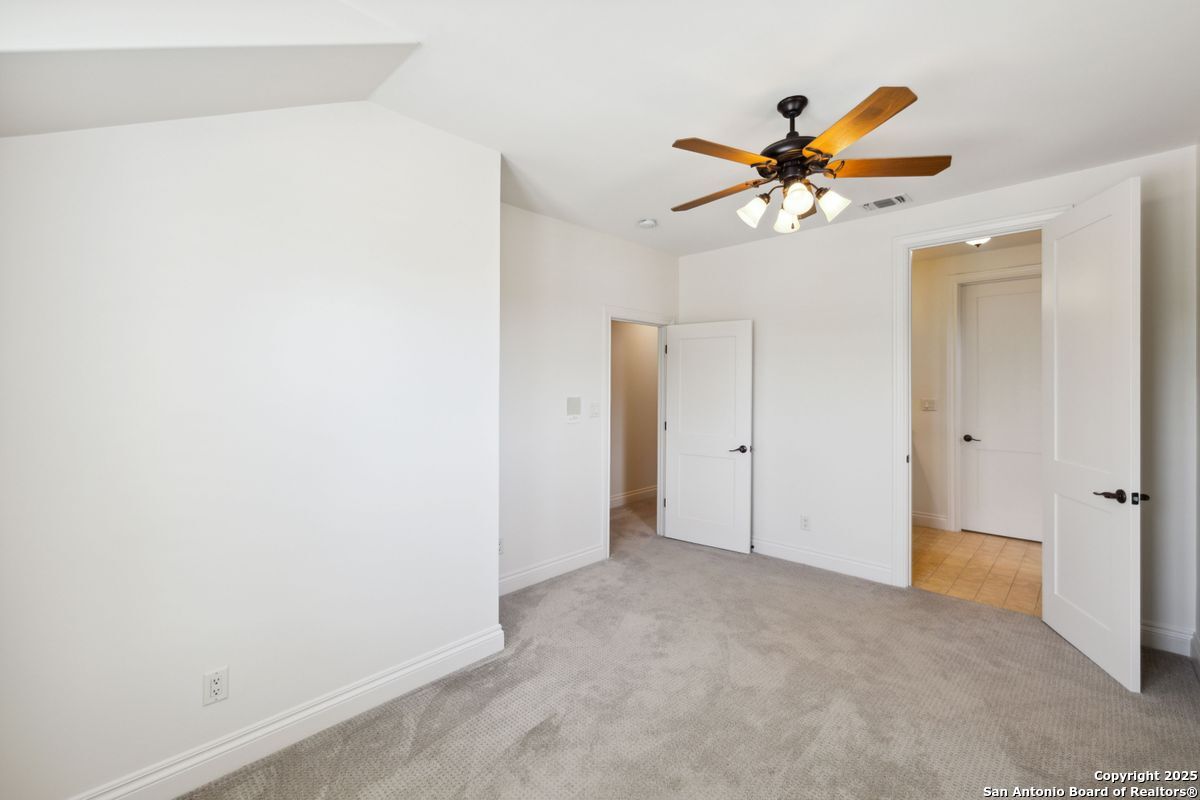 172 KATHERINE CT Unit 1 
