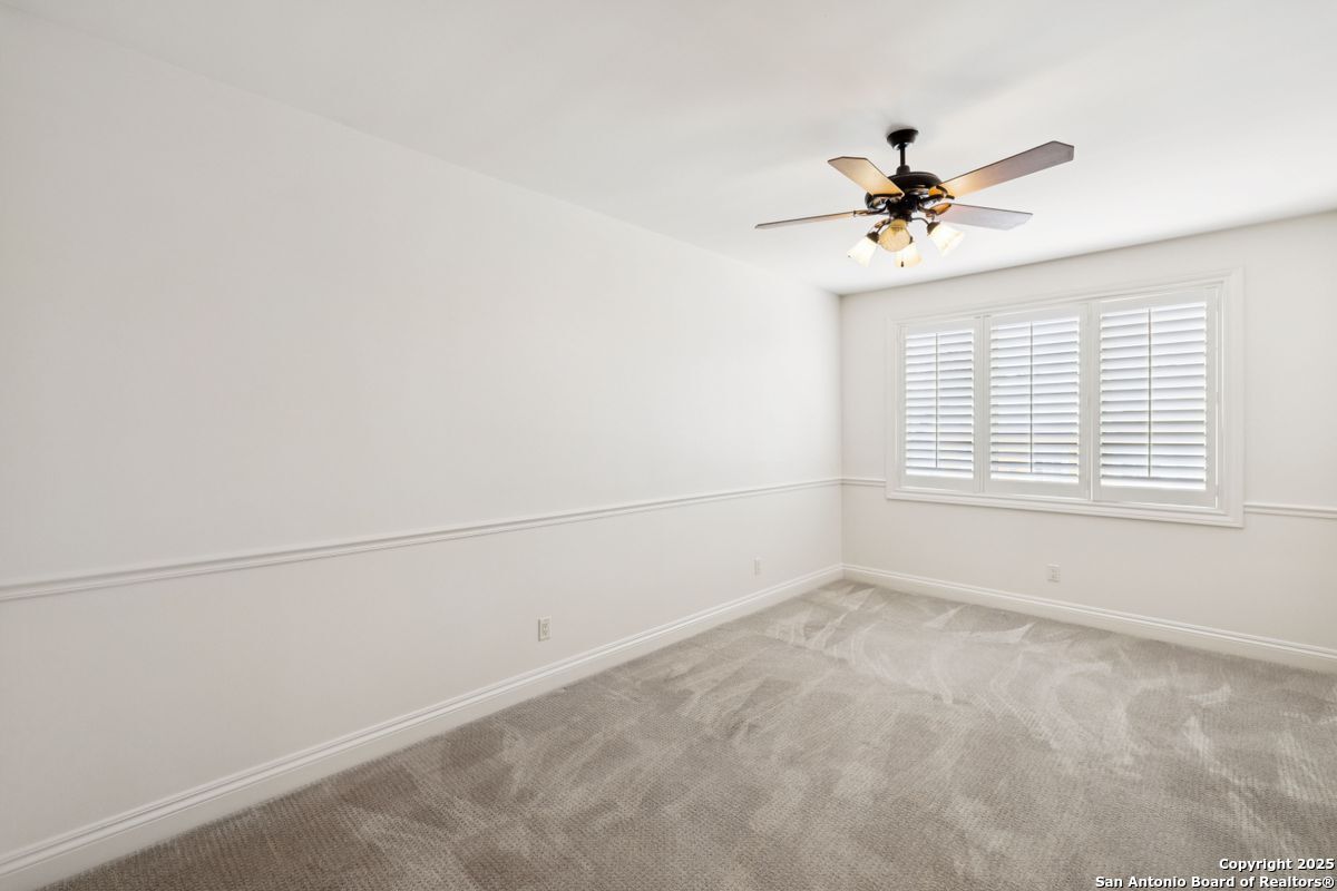 172 KATHERINE CT Unit 1 