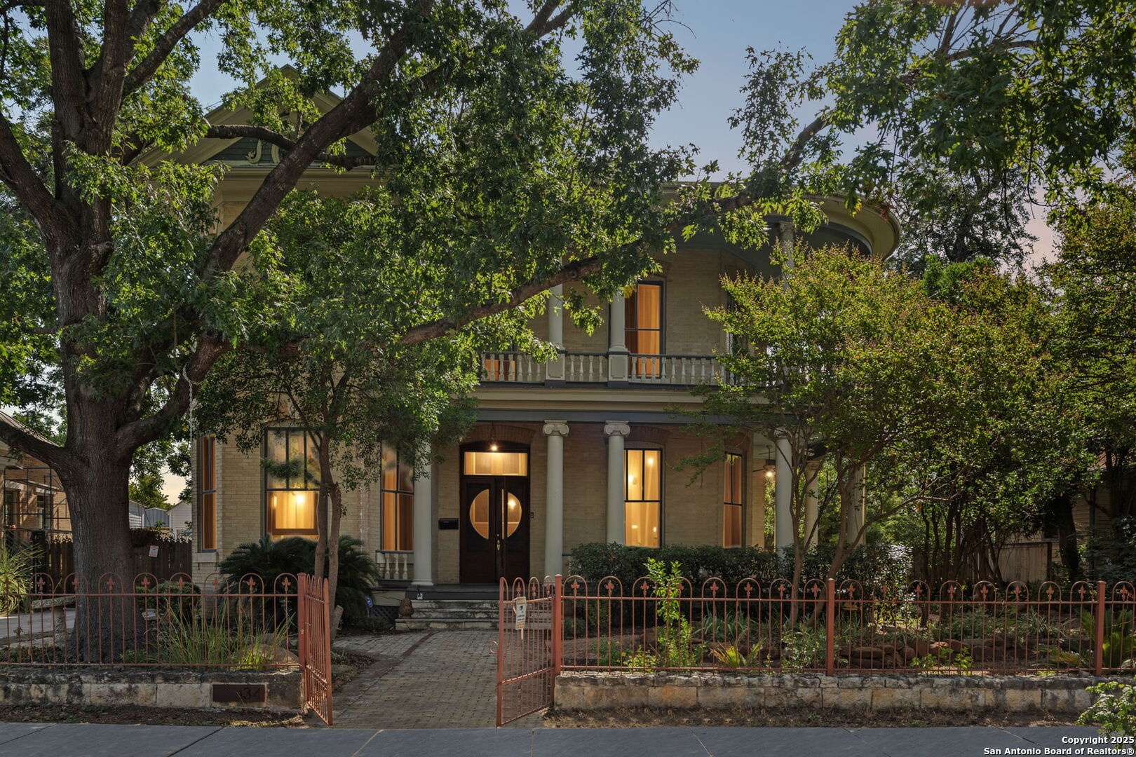 134 Cedar St