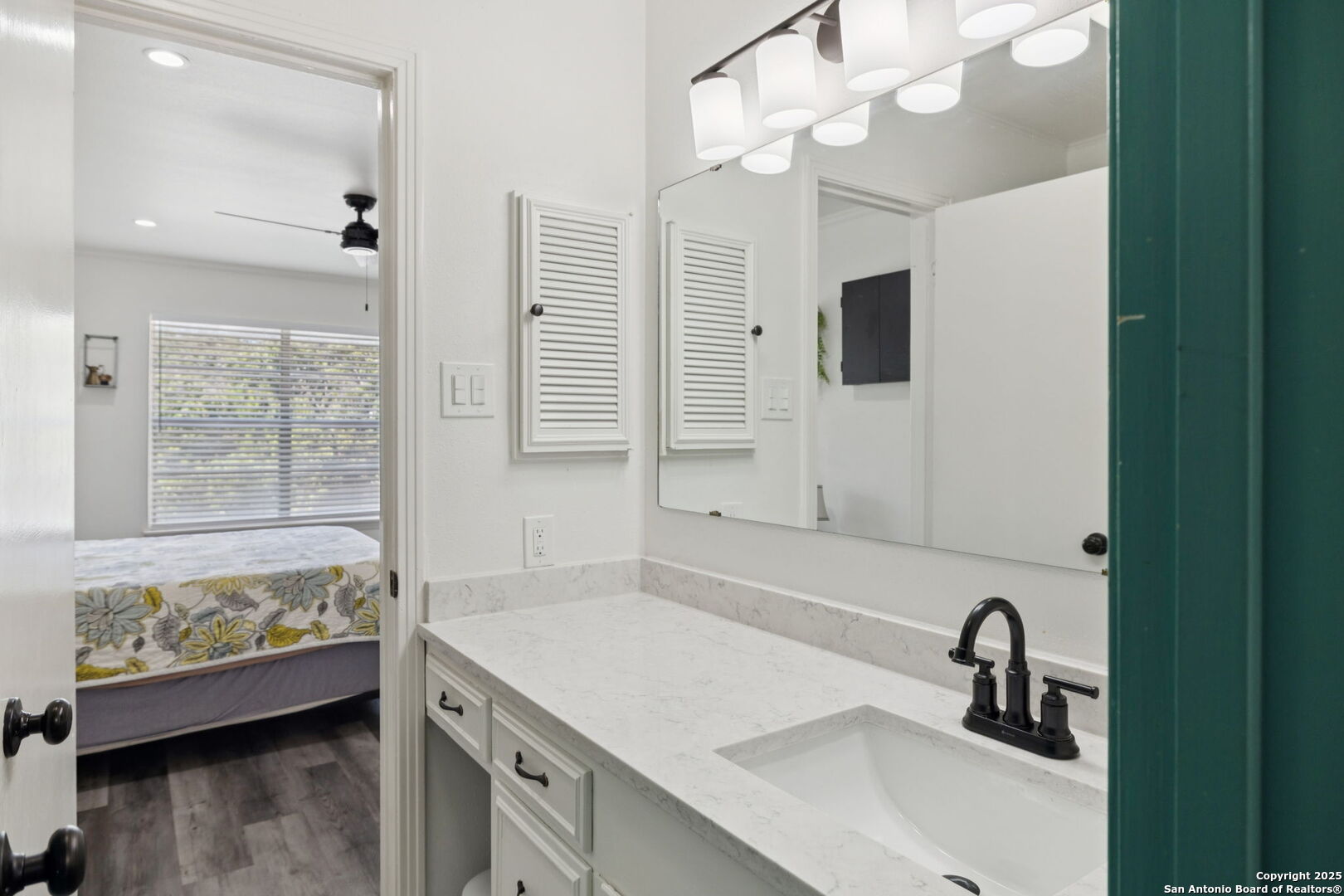 102 Ruelle Ln 220-B