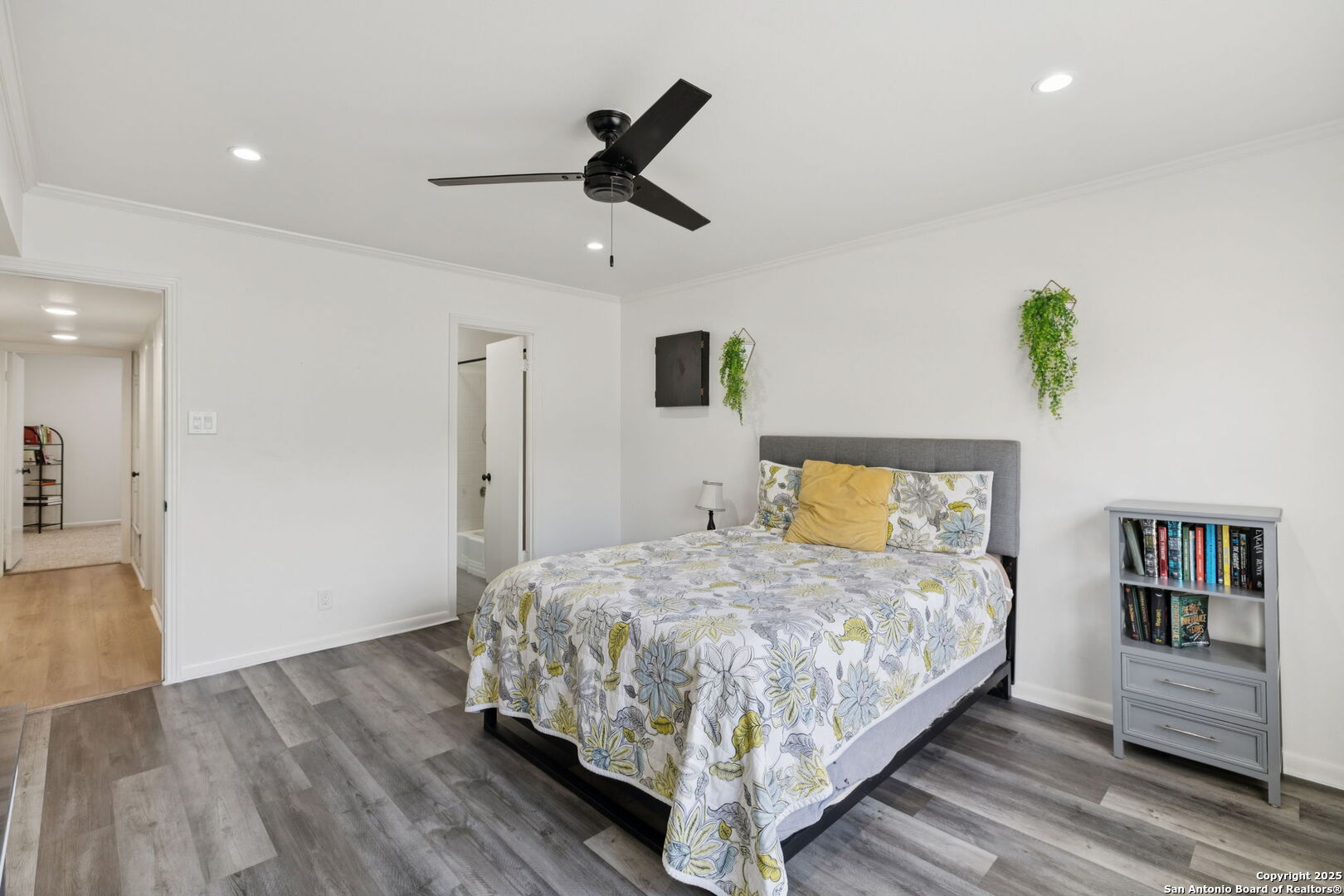 102 Ruelle Ln 220-B