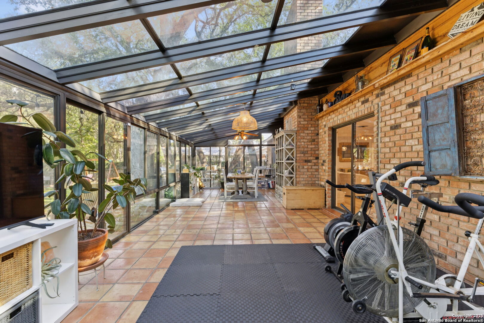 9206 Oak Downs