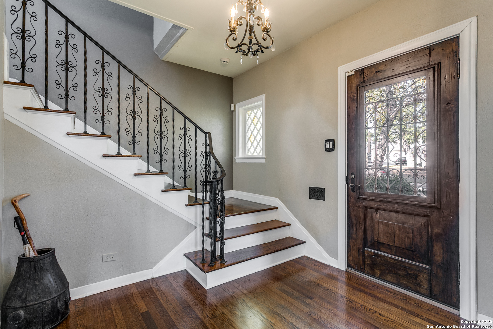 430 Thelma Dr.