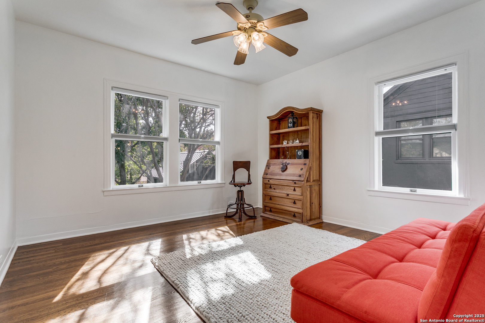 430 Thelma Dr.