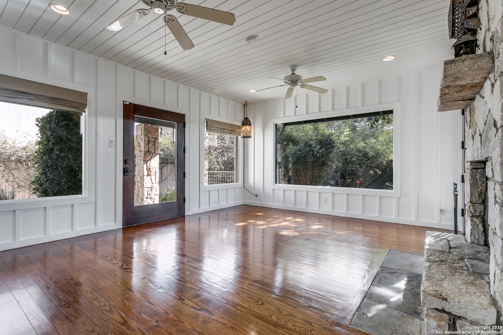 430 Thelma Dr.