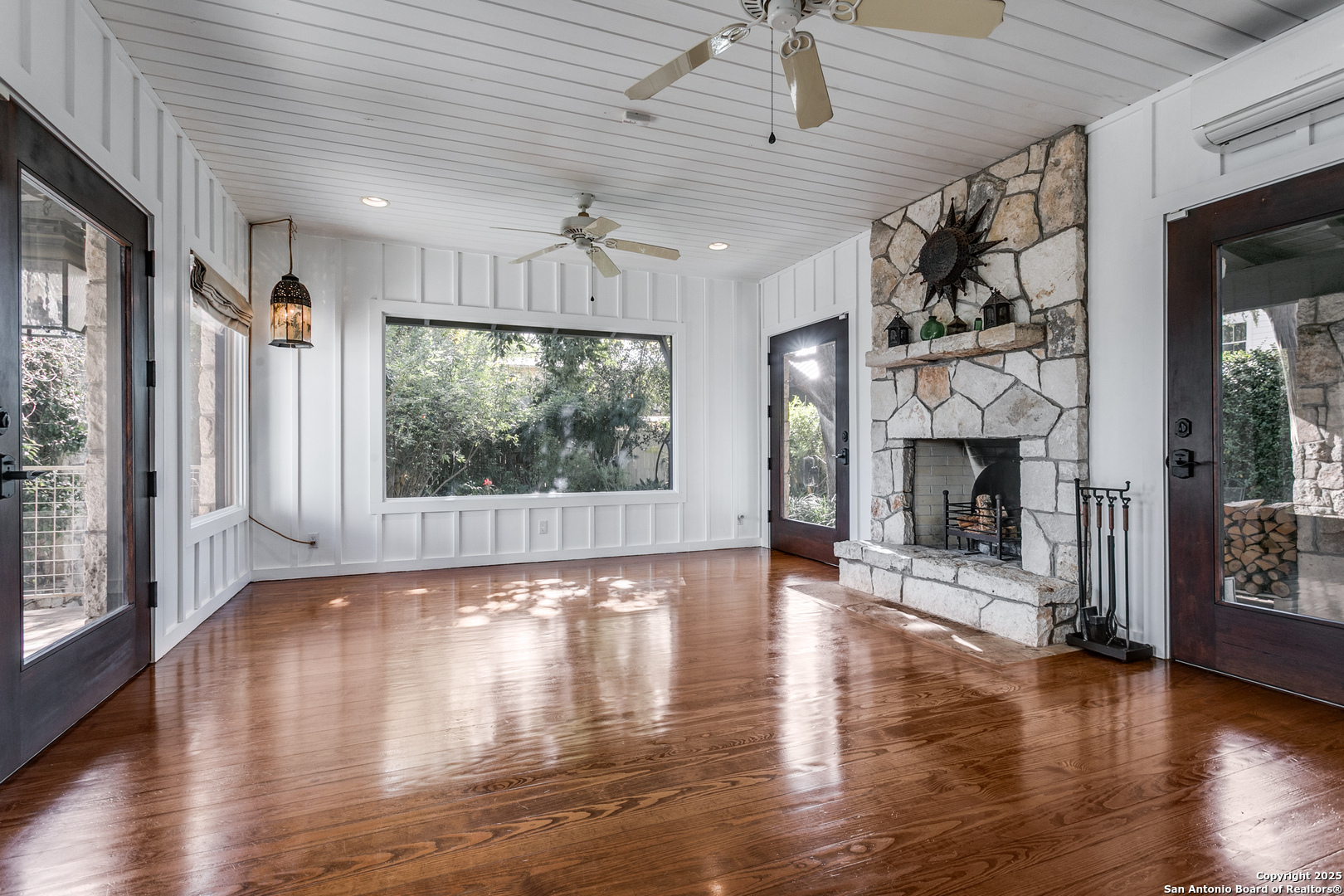 430 Thelma Dr.