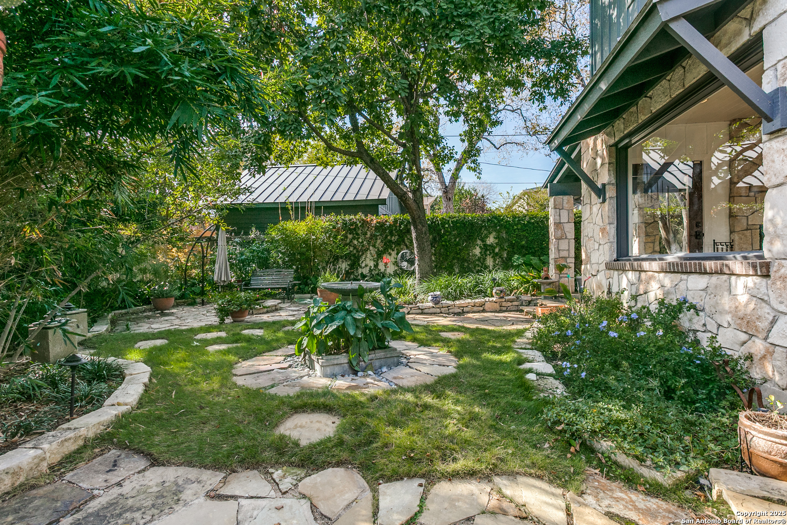 430 Thelma Dr.
