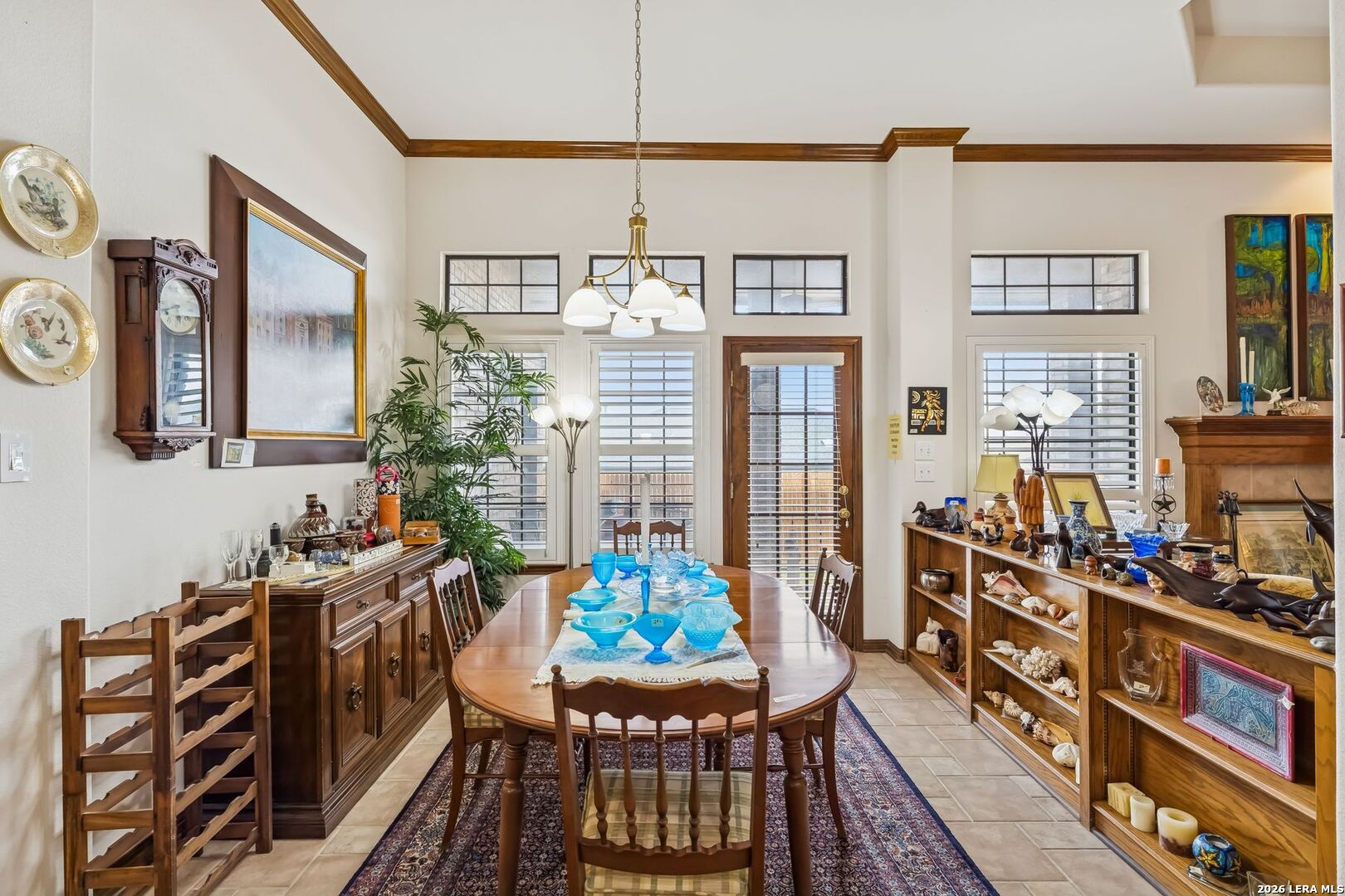 5923 Windy Cove