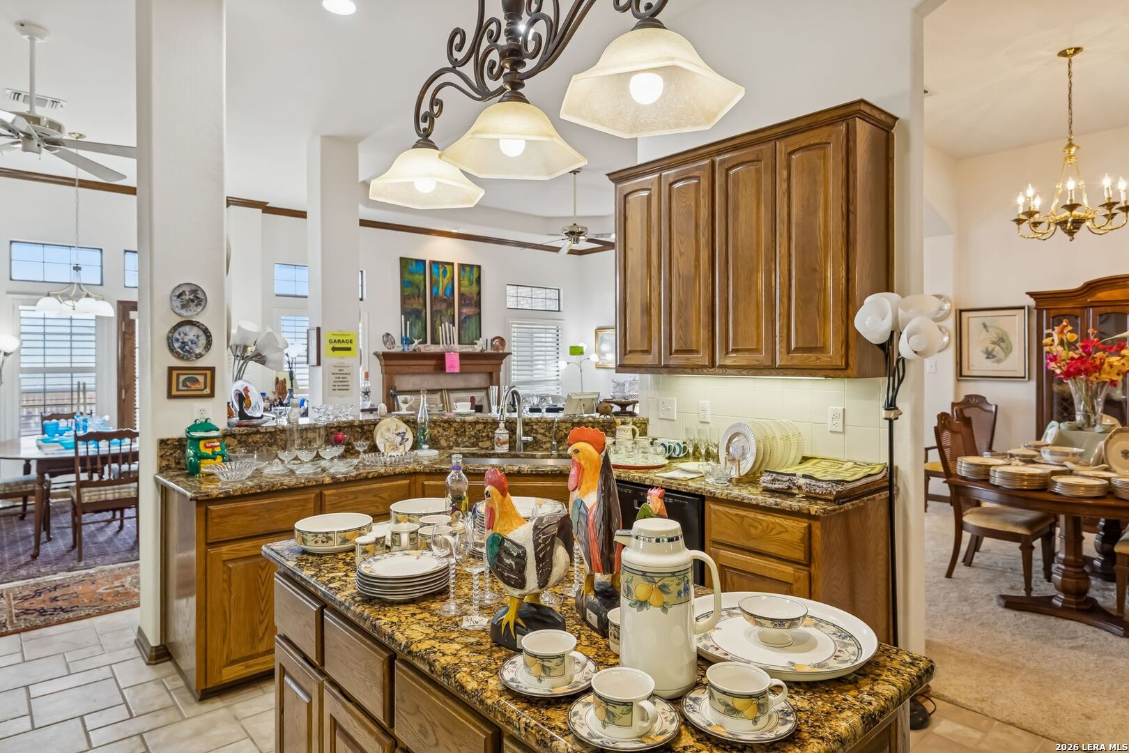 5923 Windy Cove