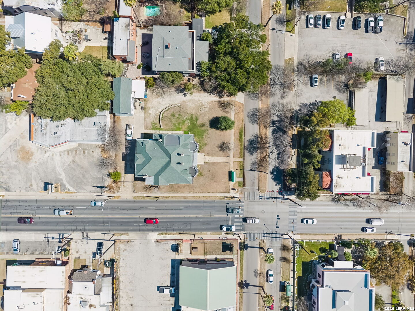 339 W Woodlawn Ave