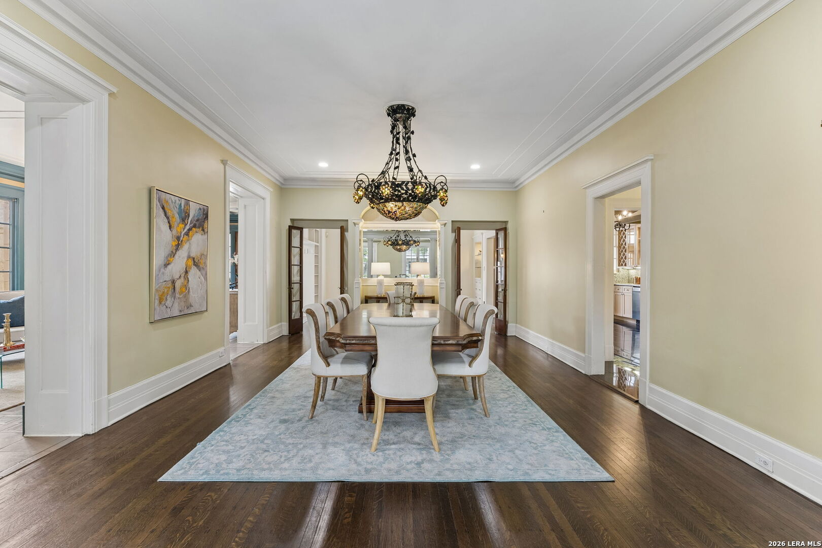228 W Mulberry Ave