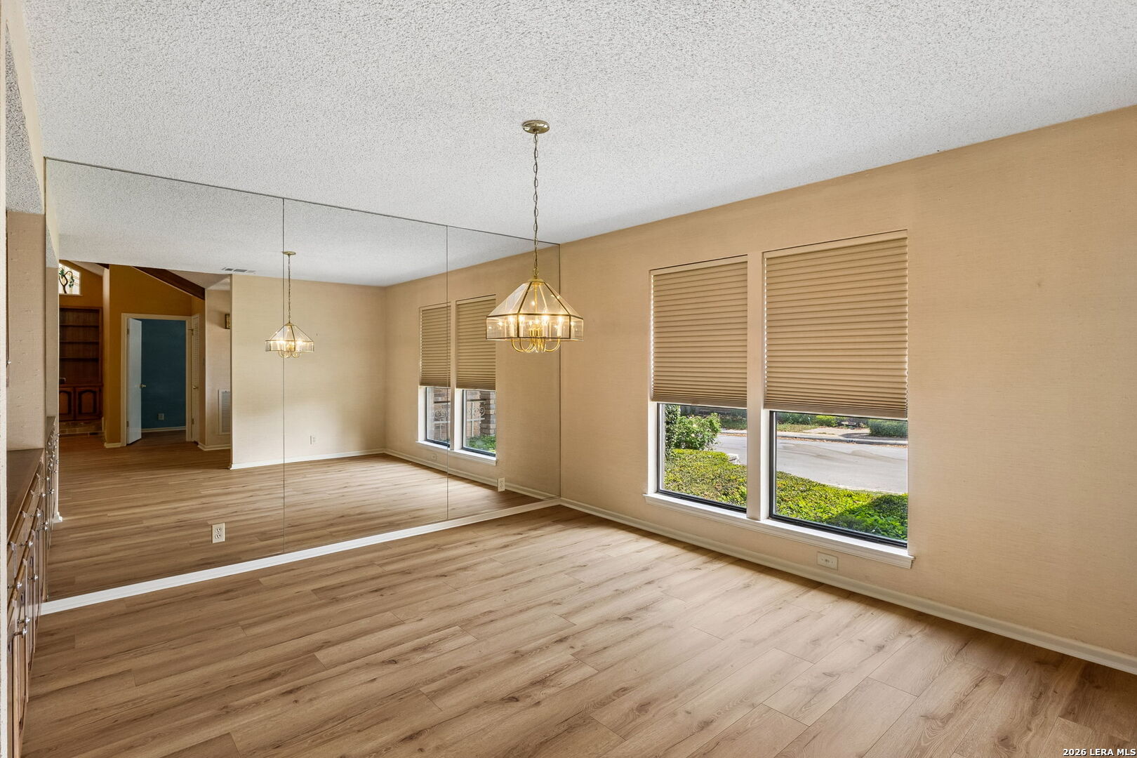 6119 Shady Creek