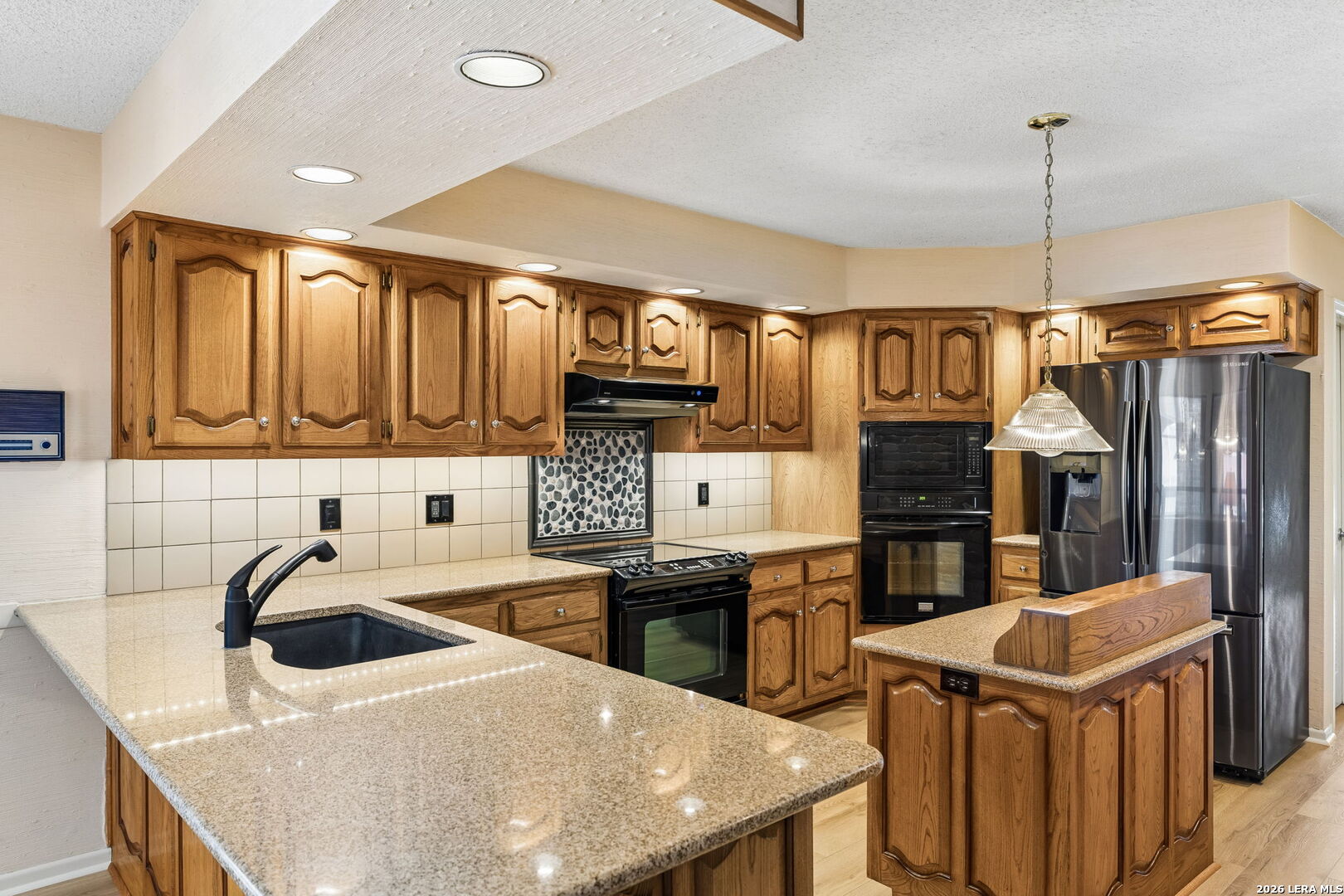 6119 Shady Creek