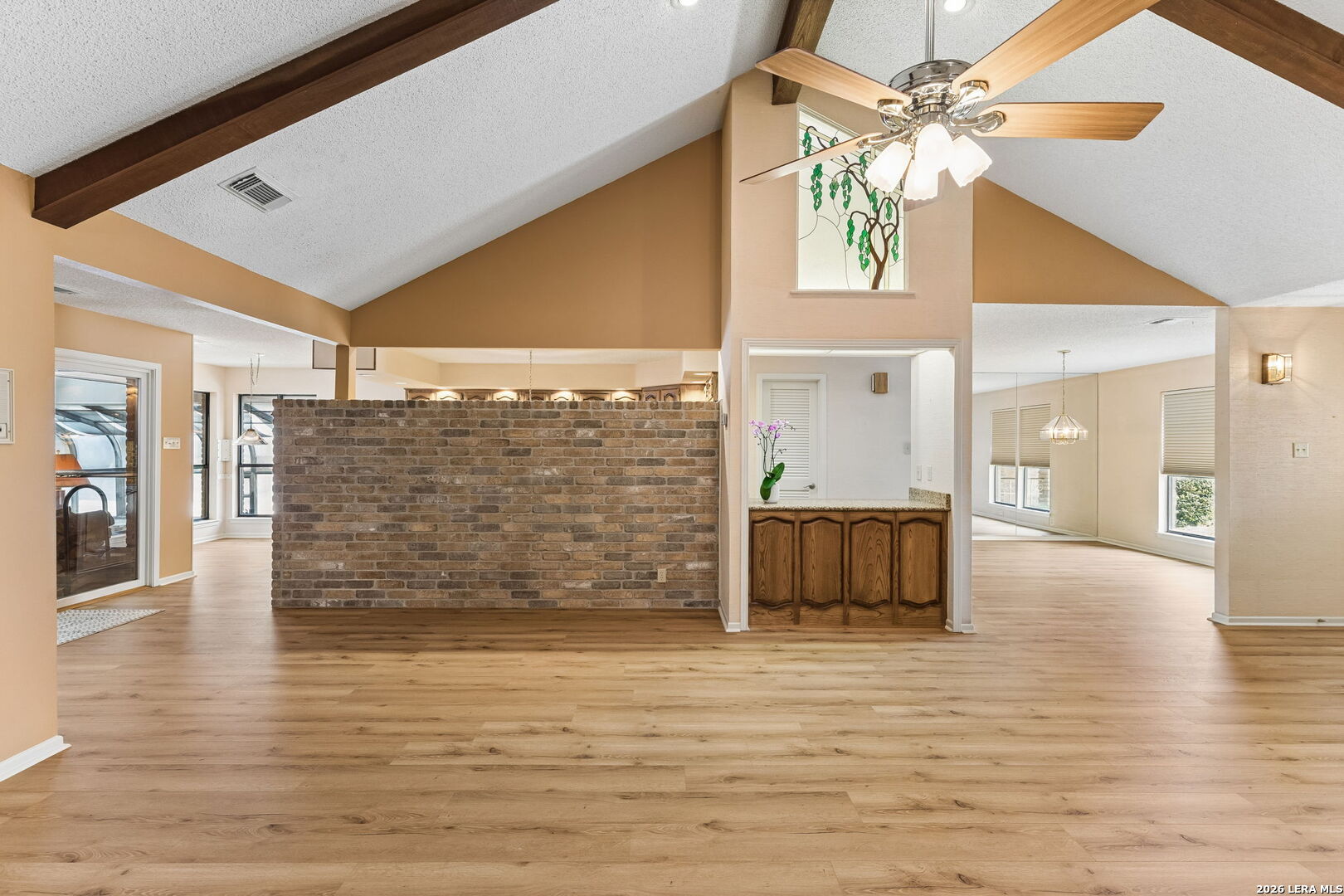 6119 Shady Creek