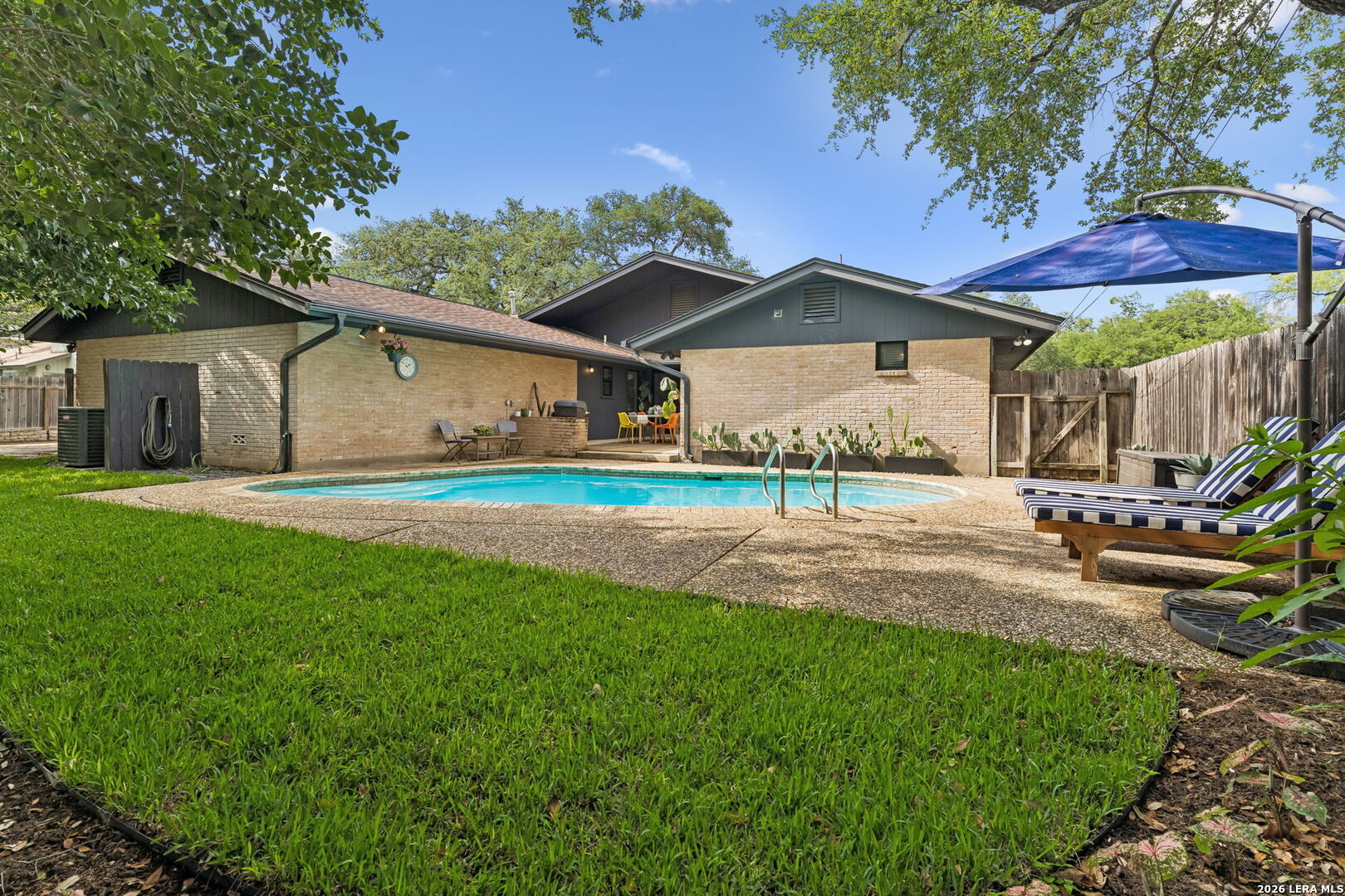 3714 Twisted Oaks Dr