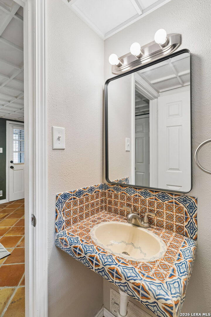 3714 Twisted Oaks Dr