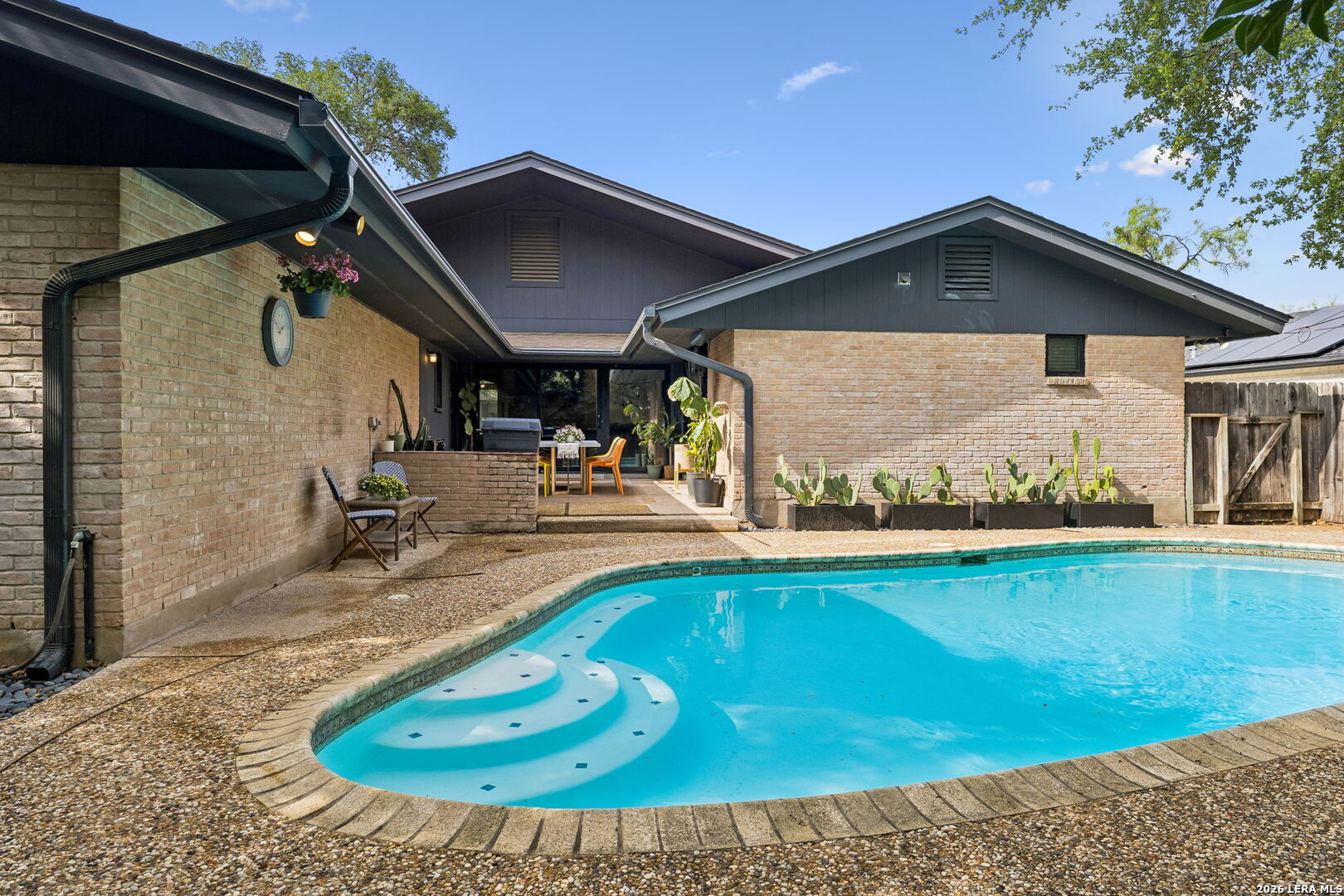 3714 Twisted Oaks Dr