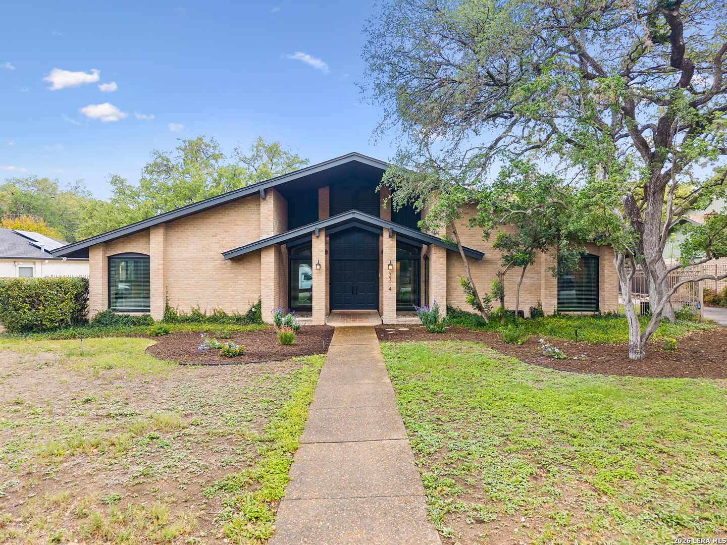 3714 Twisted Oaks Dr