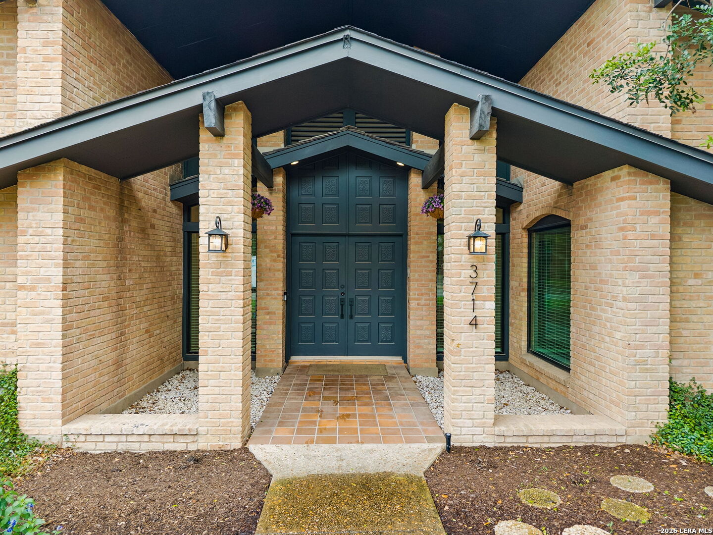 3714 Twisted Oaks Dr