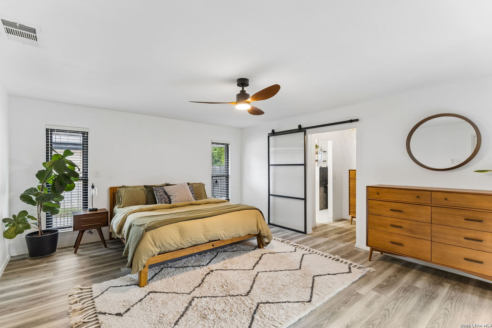 3714 Twisted Oaks Dr