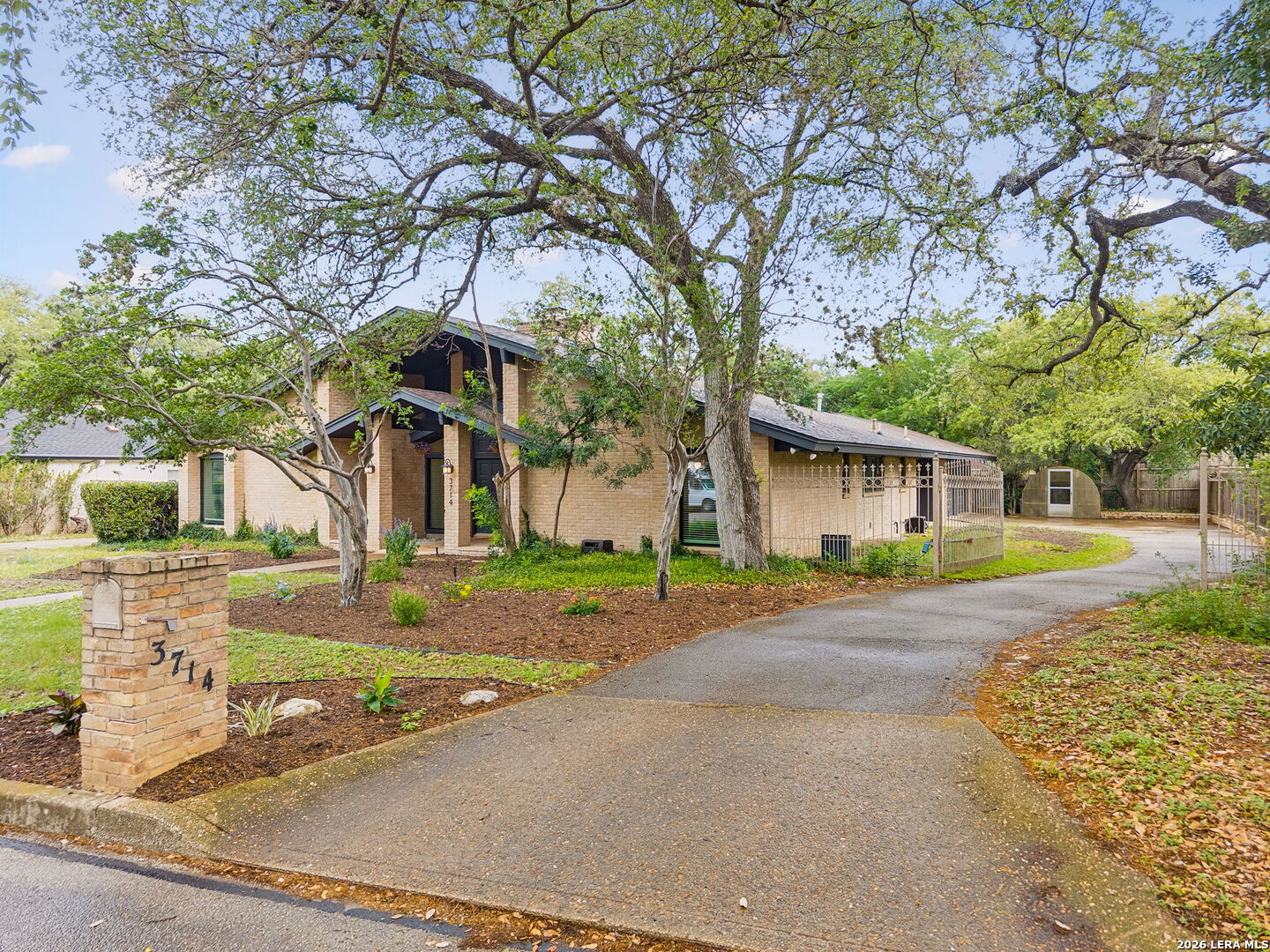 3714 Twisted Oaks Dr