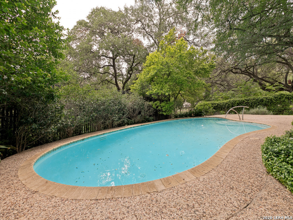 2518 Old Orchard Ln