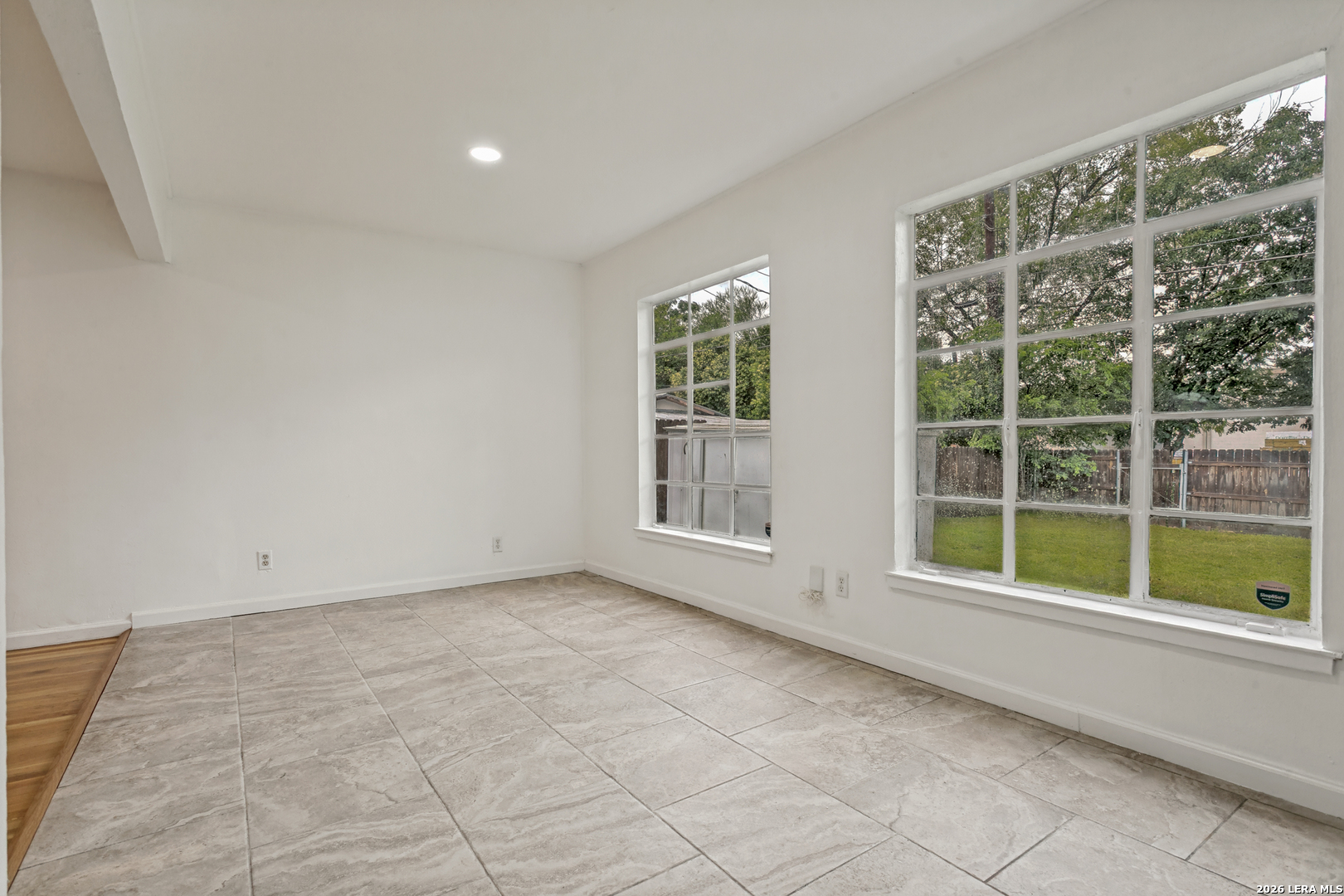 707 Sumner Dr