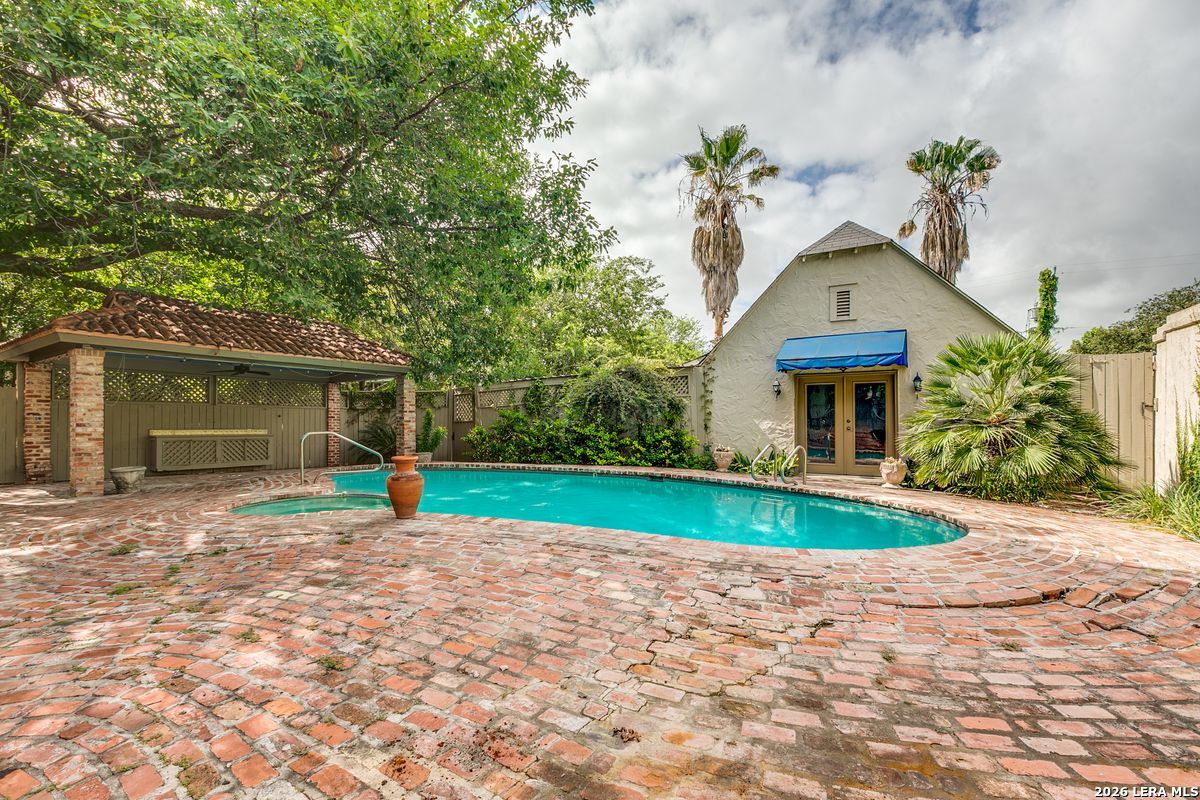 214 Terrell Rd