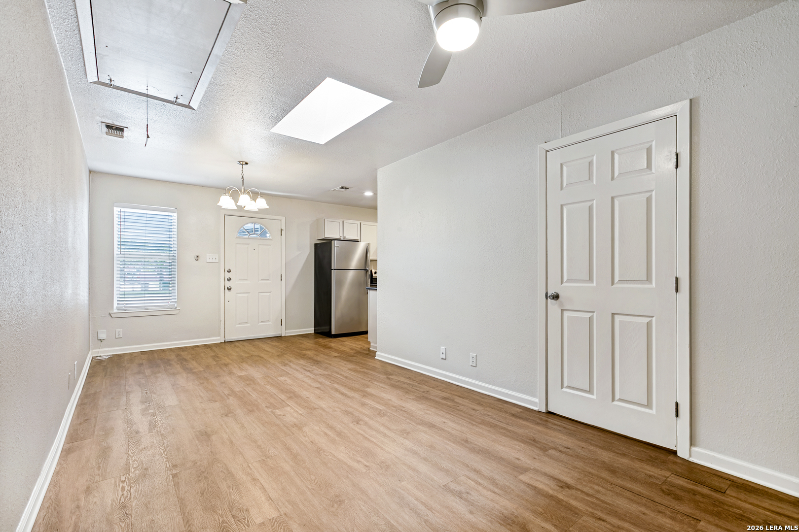 215 Eleanor Ave