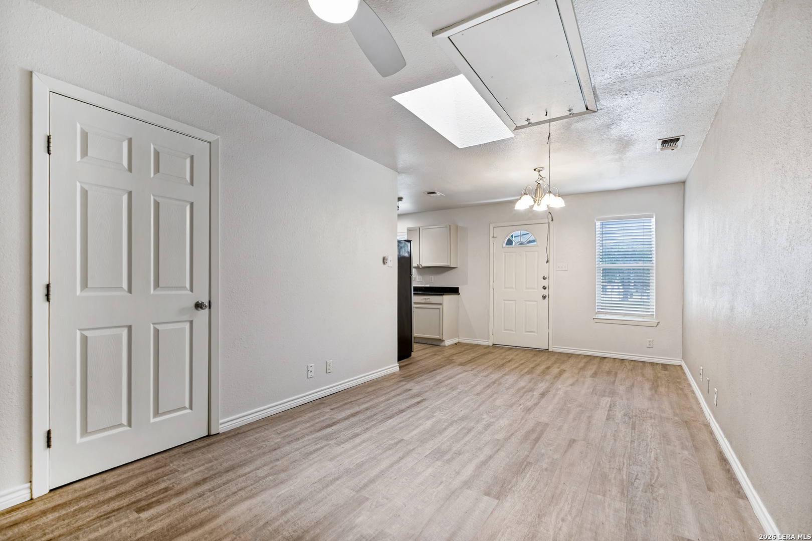 215 Eleanor Ave
