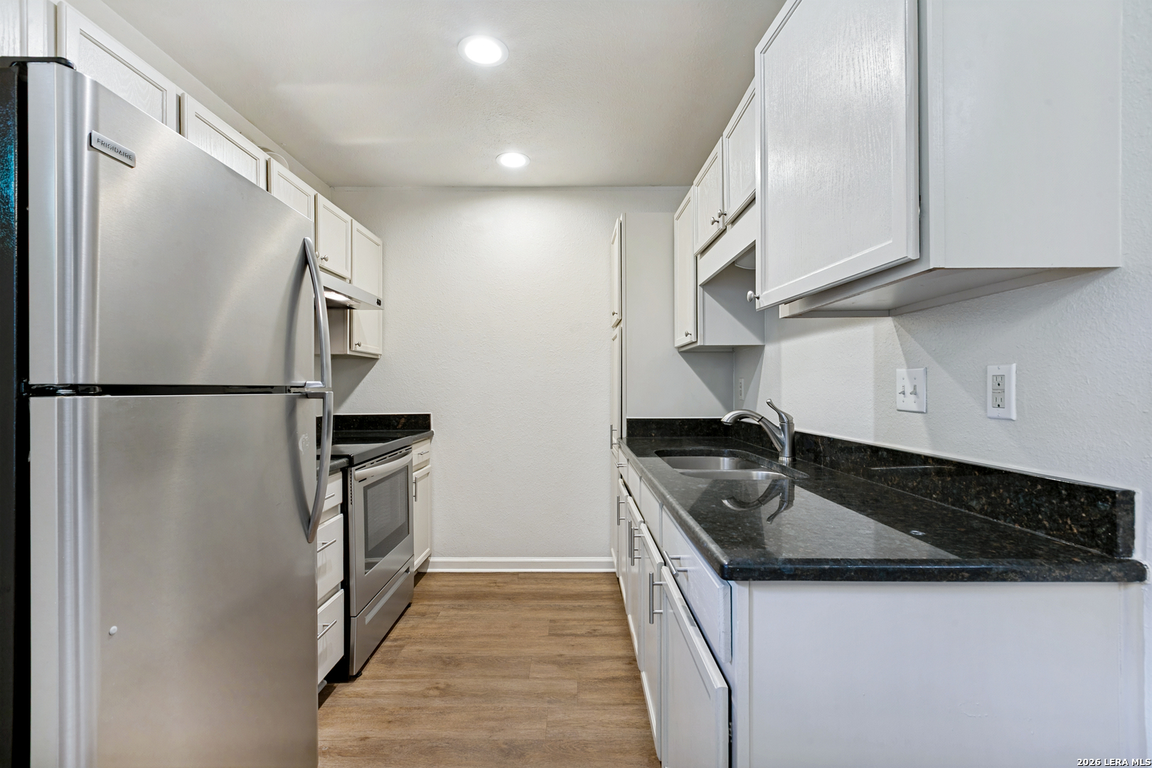 215 Eleanor Ave