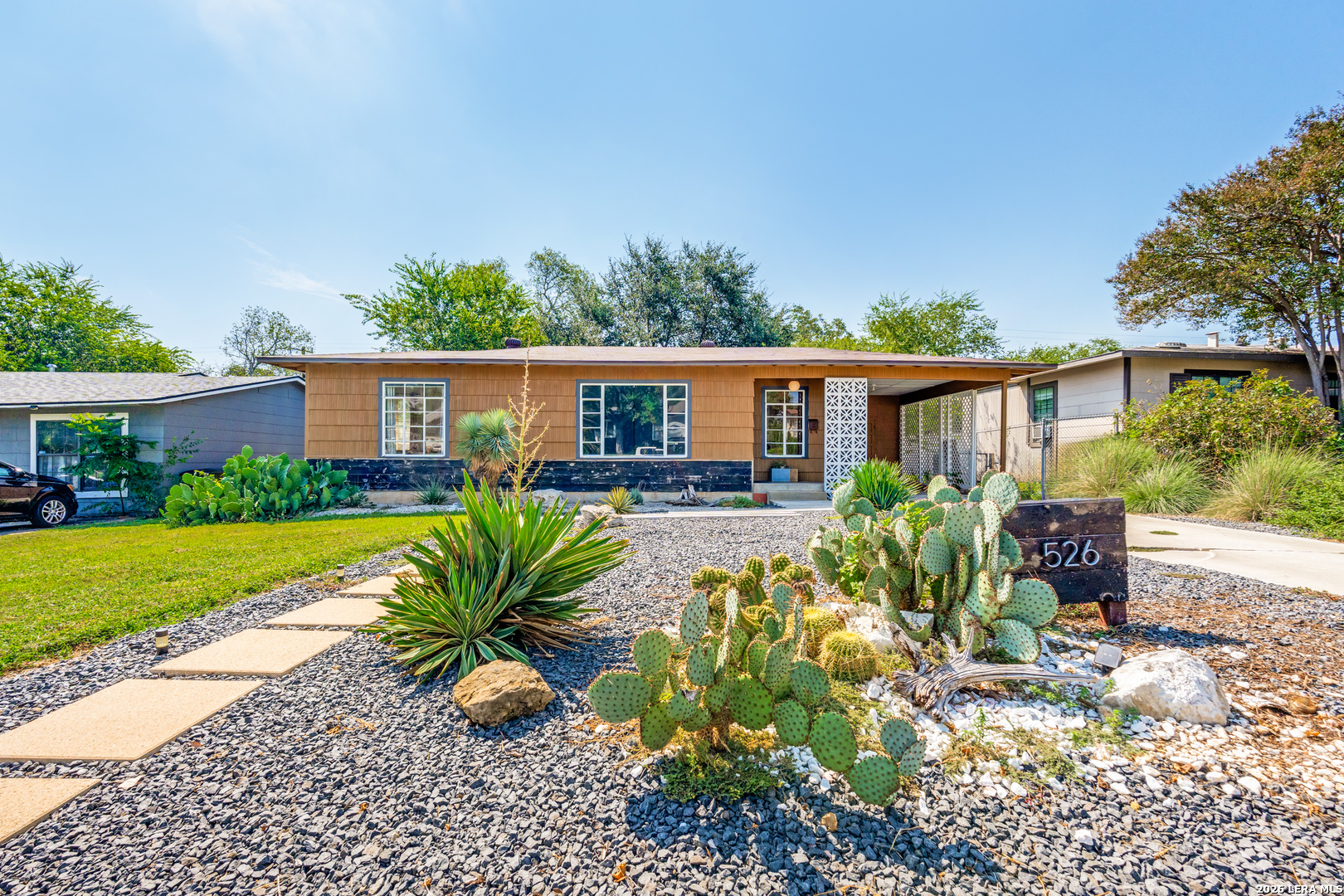 526 Sumner Dr