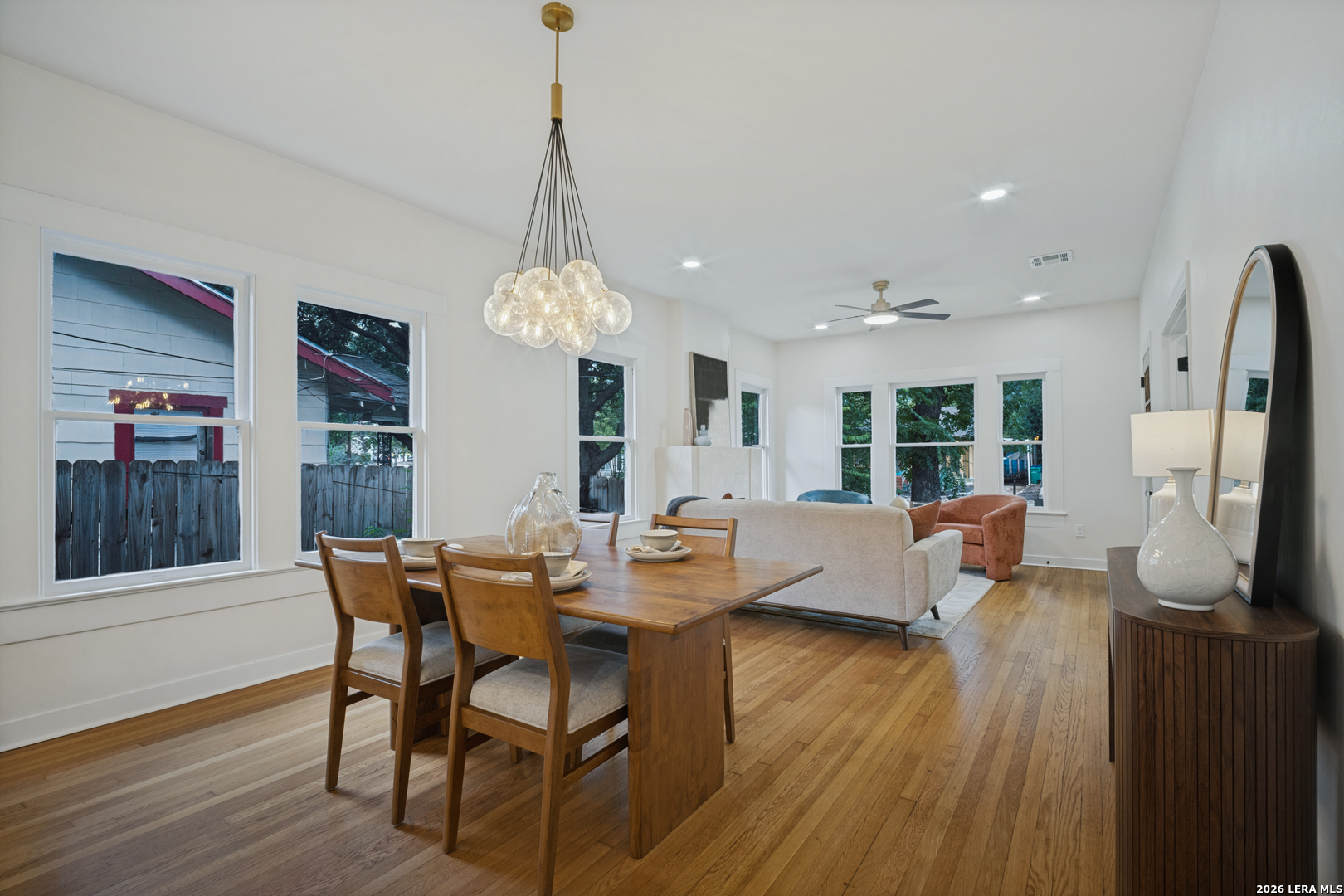 214 Ira Ave