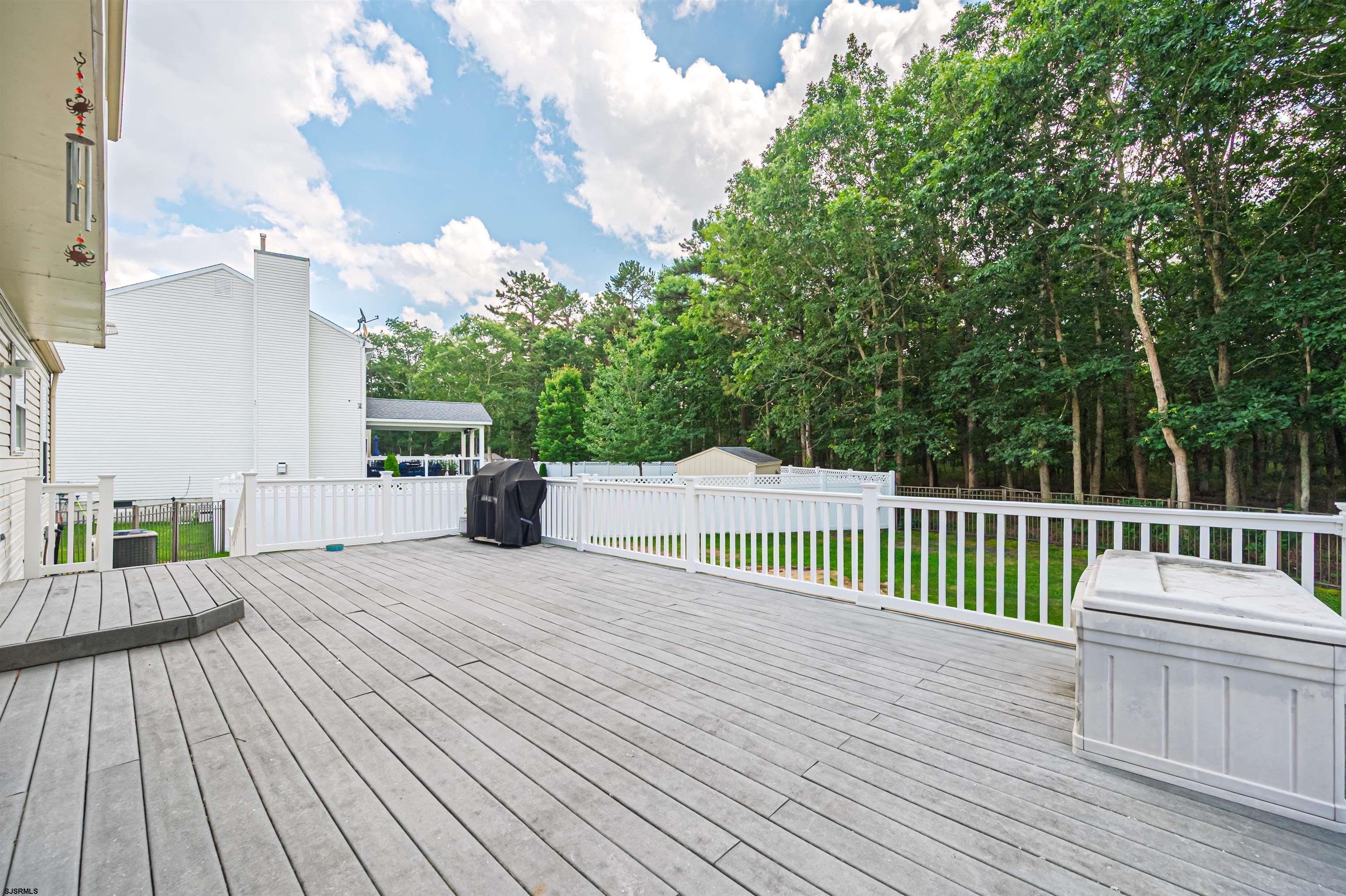 150 Rainbow Dr Dr