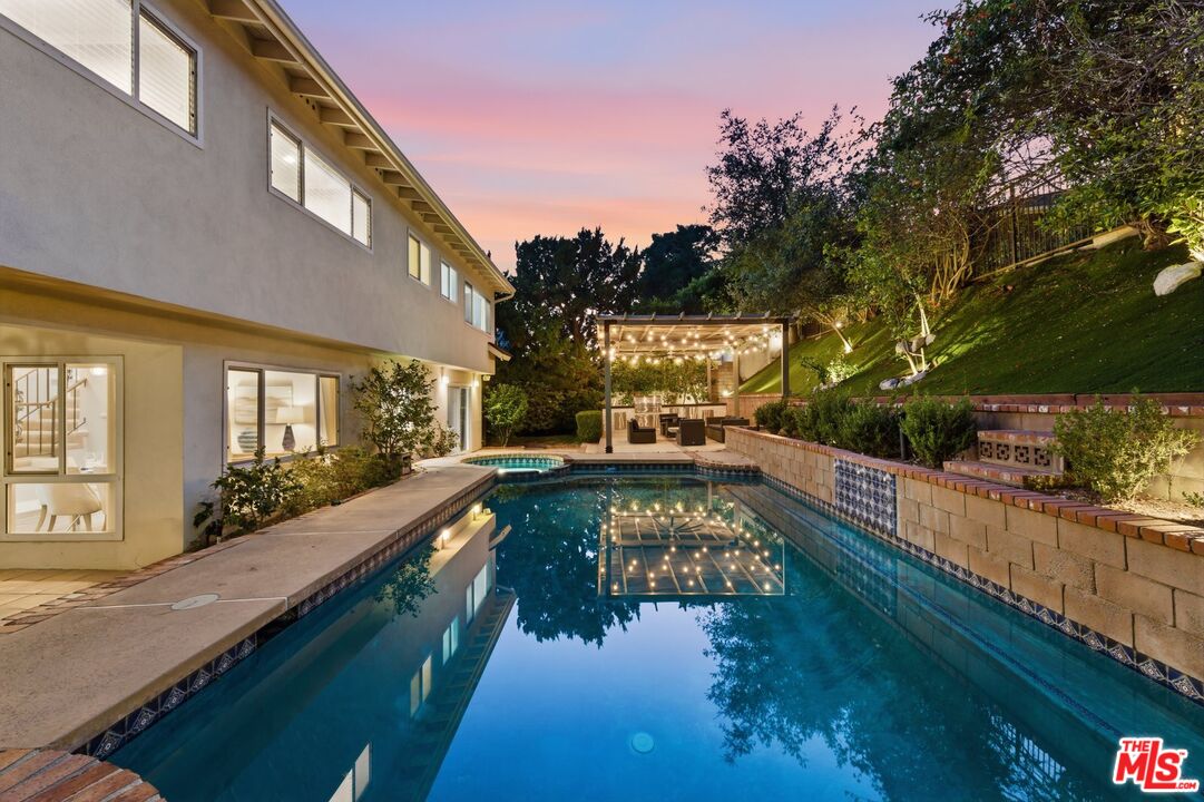 19041 Muirkirk Dr