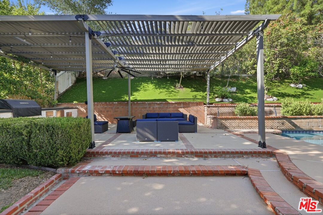 19041 Muirkirk Dr
