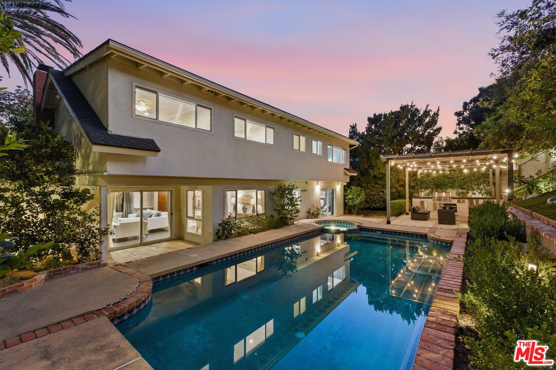 19041 Muirkirk Dr