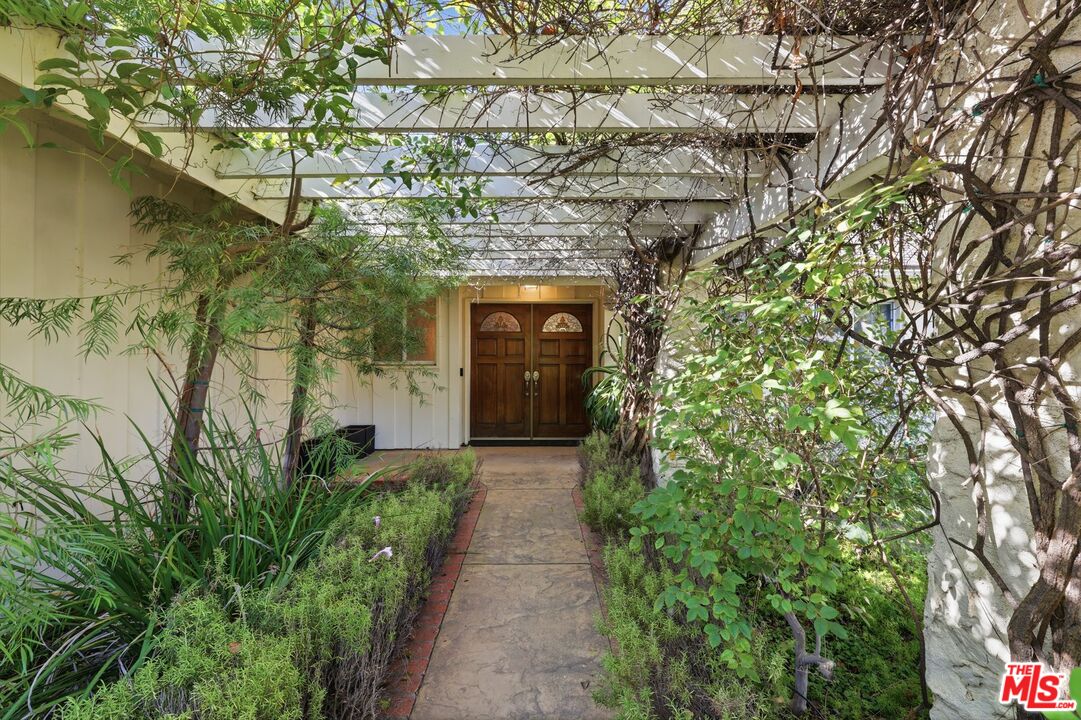 19041 Muirkirk Dr