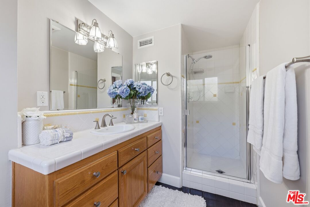 19041 Muirkirk Dr