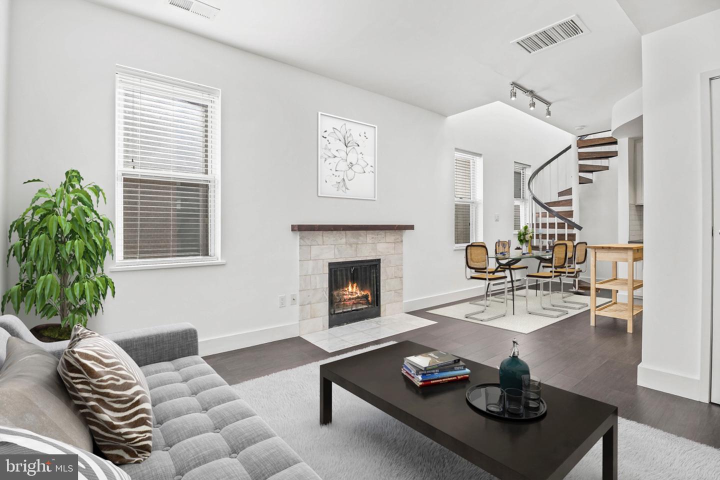2114 N ST NW #34
