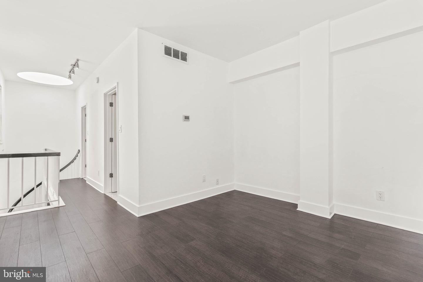 2114 N ST NW #34