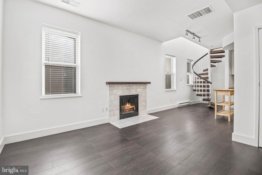 2114 N ST NW #34