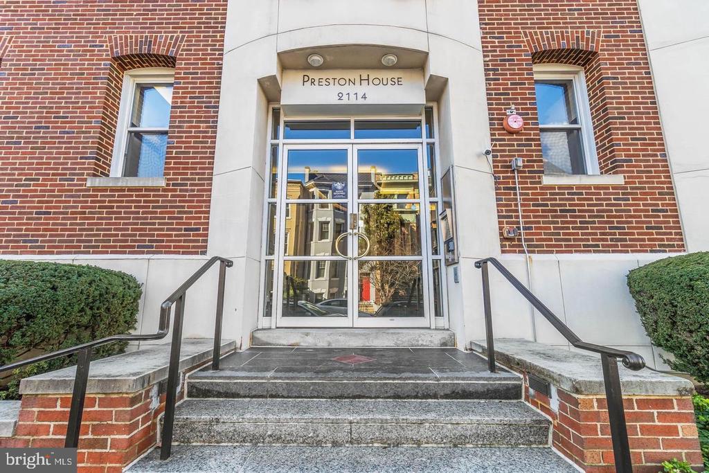 2114 N ST NW #34