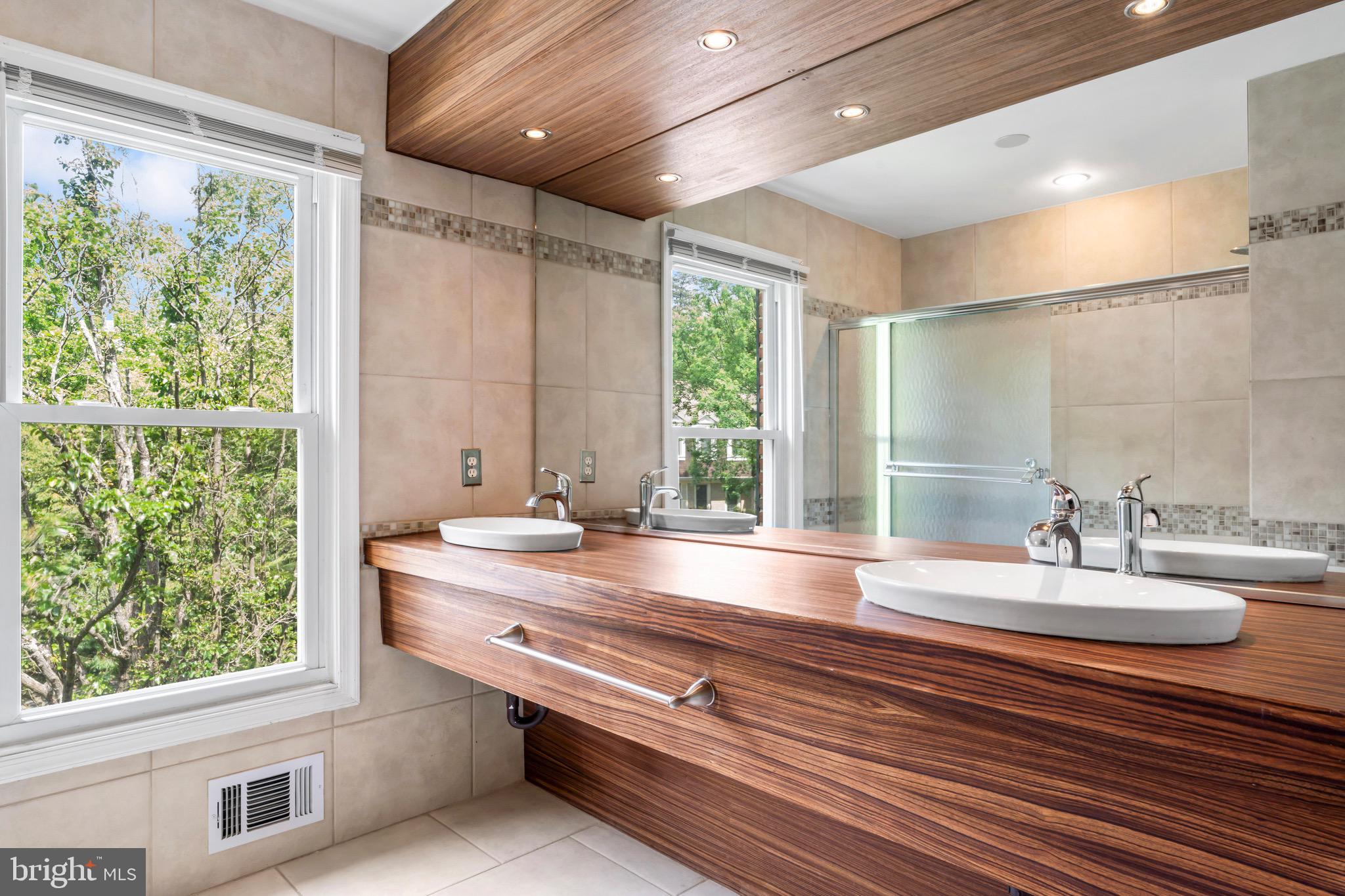 9202 GATEWATER TERRACE