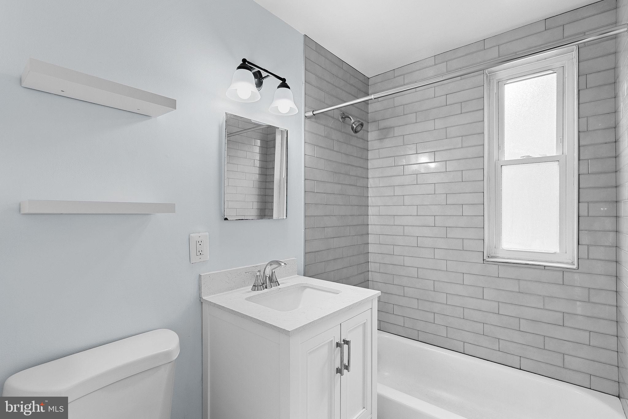 203 N Trenton St #203-4