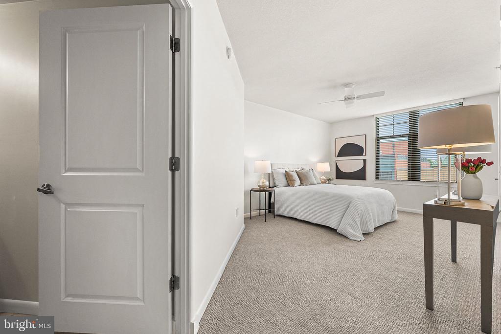1021 N GARFIELD STREET Unit: 637