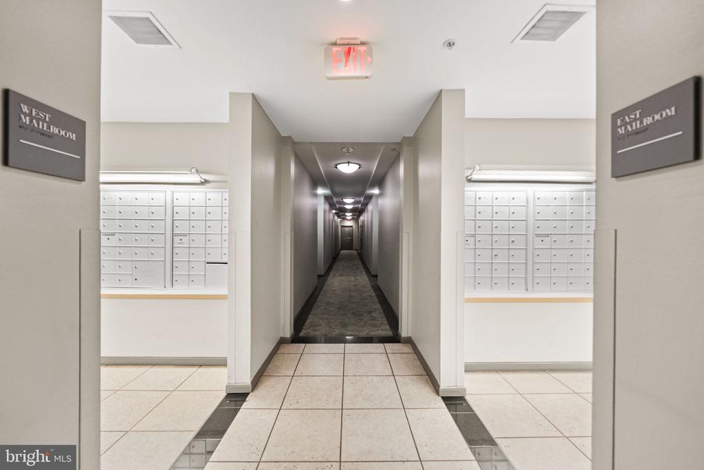 1021 N GARFIELD STREET Unit: 637