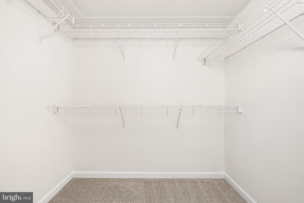 1021 N GARFIELD STREET Unit: 637